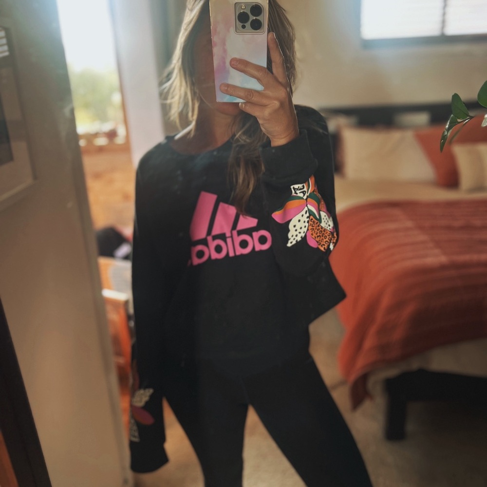 ADIDAS FARM RIO LOOSE CROPPED FLEECE SWEATSHIRT  S